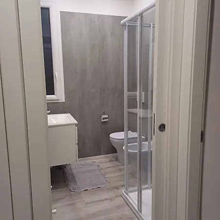 Garden House Apartment *